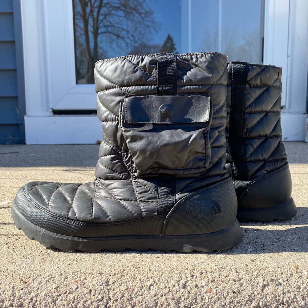 The North Face Quilted Black Boot Women’s Size 9